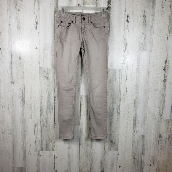 3/$15 Mudd tan low rise skinny Jean's junior size 1 - Picture 11 of 11